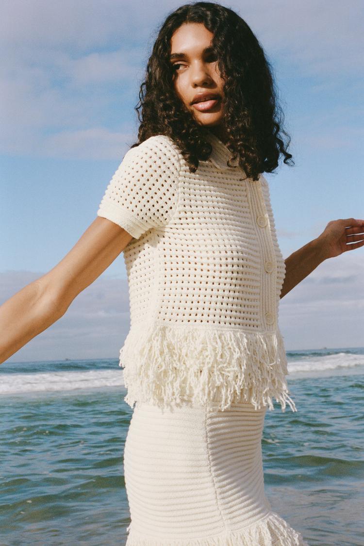 Checked Knit Vest with Fringe