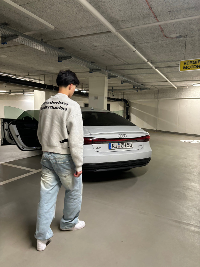 Oversized Knit “Arrow of Love” – 244574